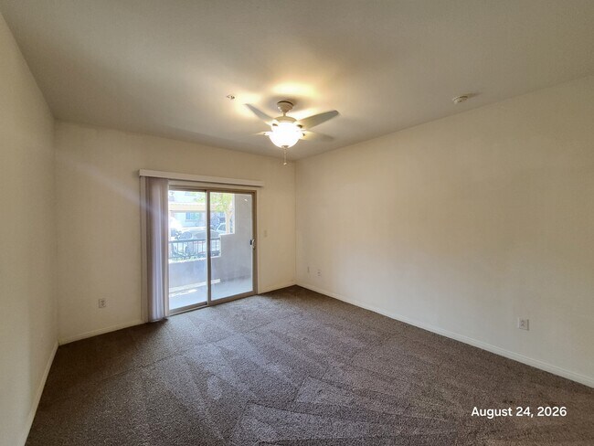 Building Photo - 7701 W Robindale Rd
