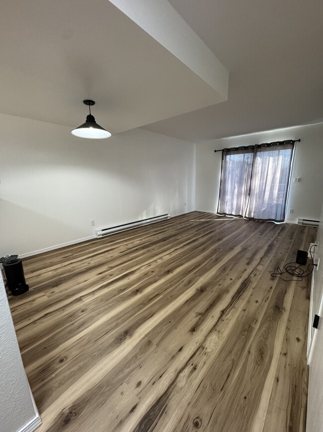 Building Photo - 850 Shenandoah Dr