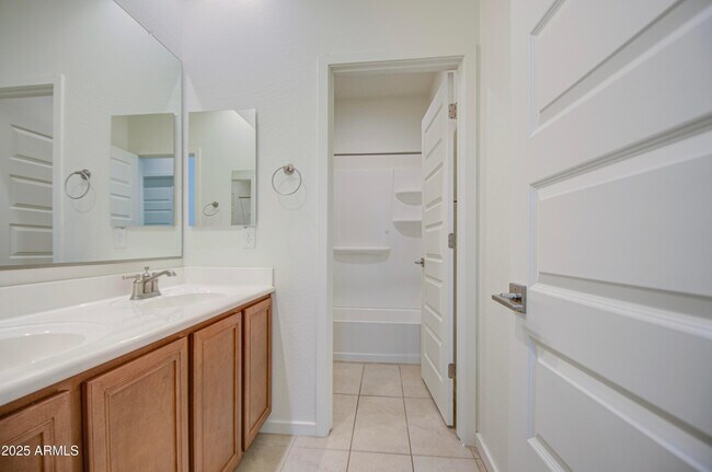 Building Photo - 36217 N Urika Dr