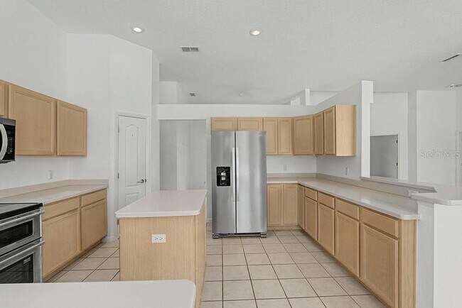 Building Photo - 20811 SW 81st Loop