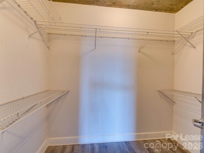 Building Photo - 710 W Trade St