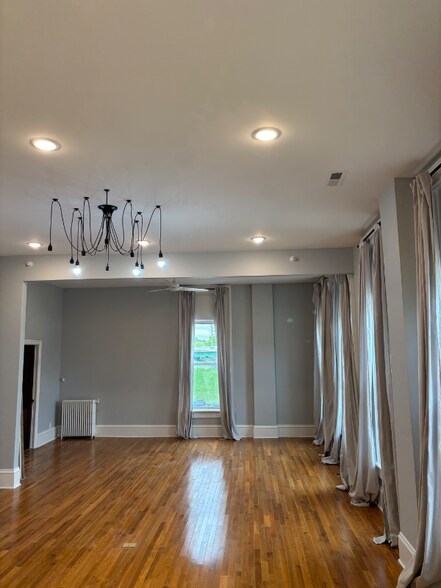 Building Photo - 225 3rd Ave SW