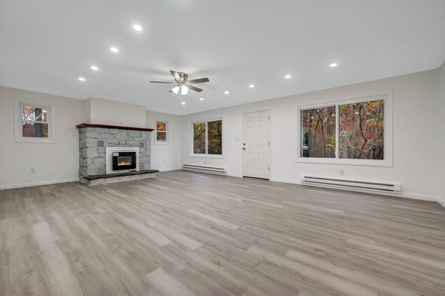 Building Photo - 752 Toll Rd