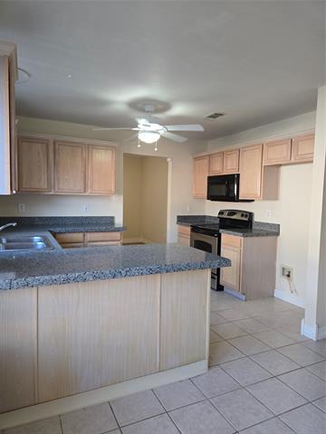 Building Photo - 10608 Red Cedar Dr