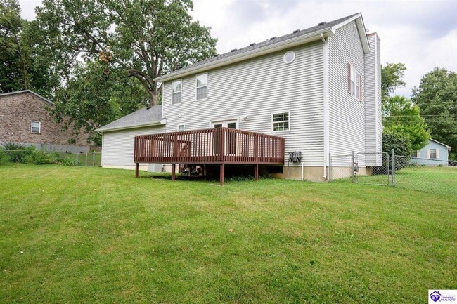 Building Photo - 1802 Oriole Dr