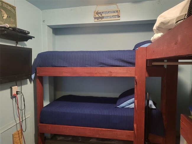 Building Photo - 16527 Lewis Scott Rd