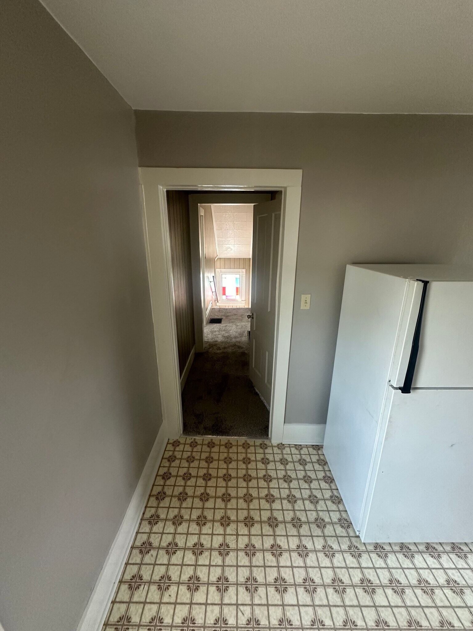 Building Photo - 71 1/2 Flory Ave