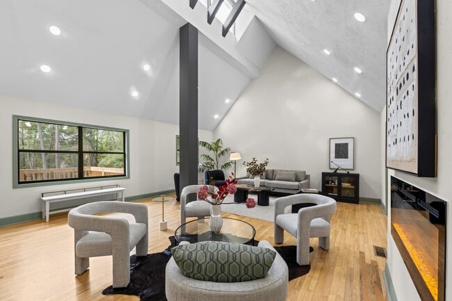 Building Photo - 2066 Tallavana Trail