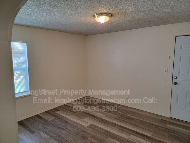 Building Photo - 205 NW Kings Blvd