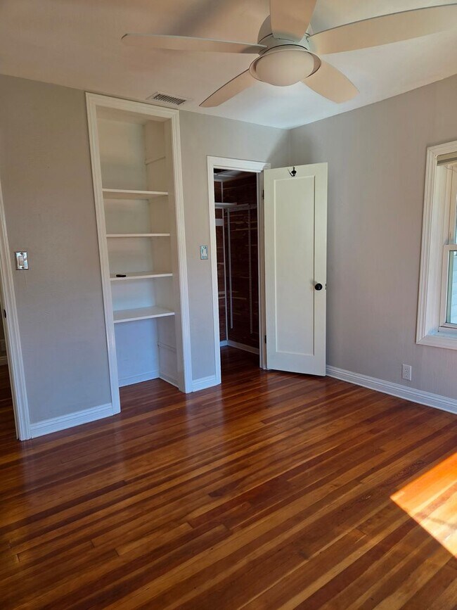 Building Photo - Historic Folsom 2 Bdrm, 1 Bath