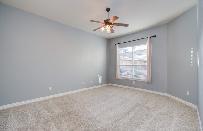 Building Photo - 9106 Sunlight Oak Ln