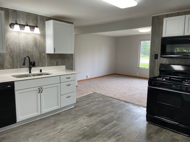 Kitchen - 7214 W Mineral Point Rd
