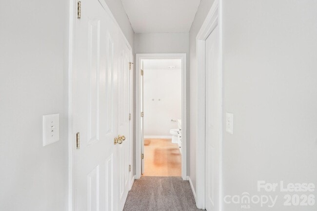 Building Photo - 14417 Laurel Tree Ln