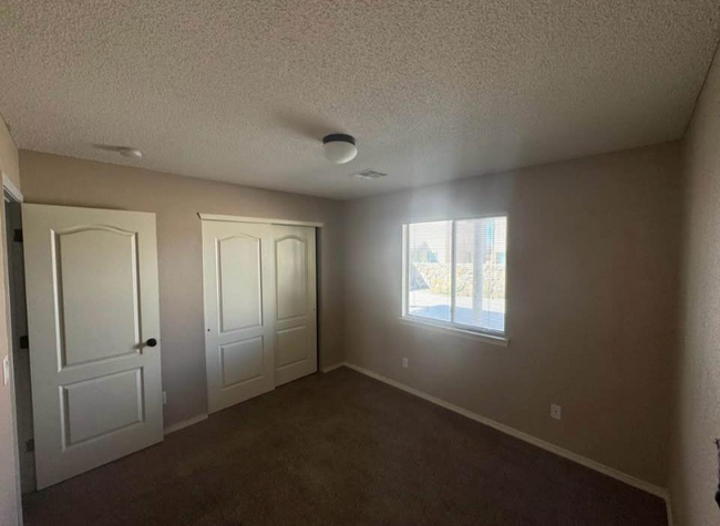 Building Photo - 14263 Hacienda Rock Dr