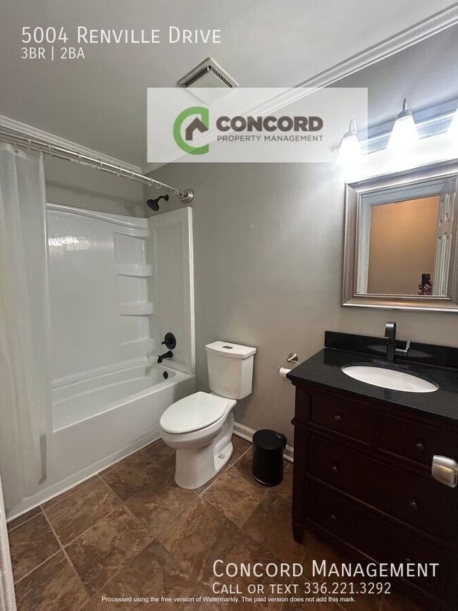 Building Photo - 5004 Renville Dr