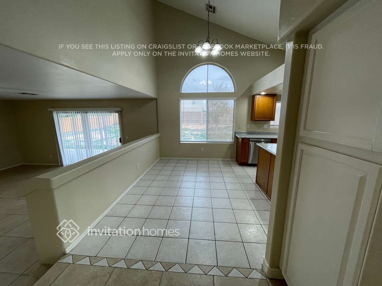 Building Photo - 10901 Hayward Ave