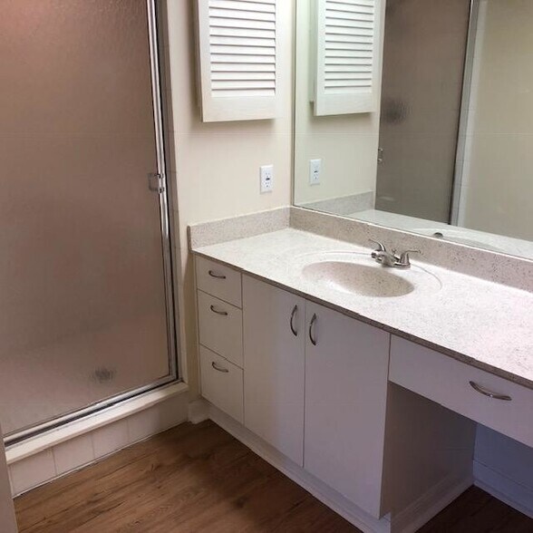 Building Photo - 7416 Plumbago Bridge Rd