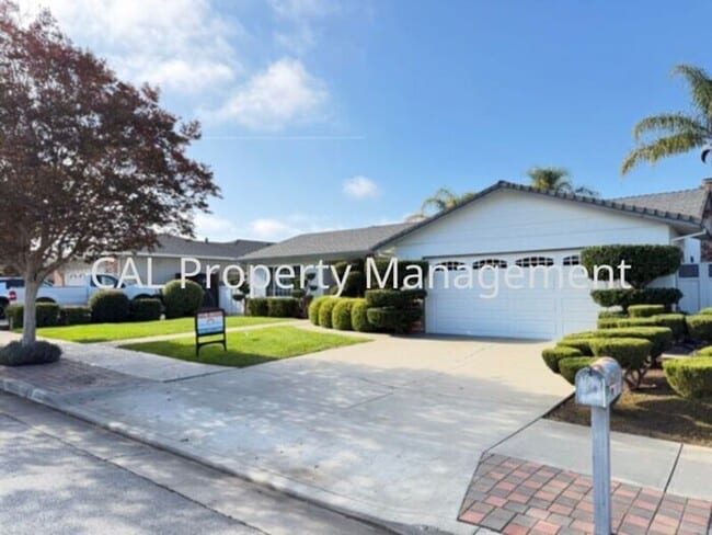 Building Photo - Beautiful 3 bedroom home in Hollister, CA!