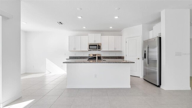 Building Photo - 6704 Back Forty Lp