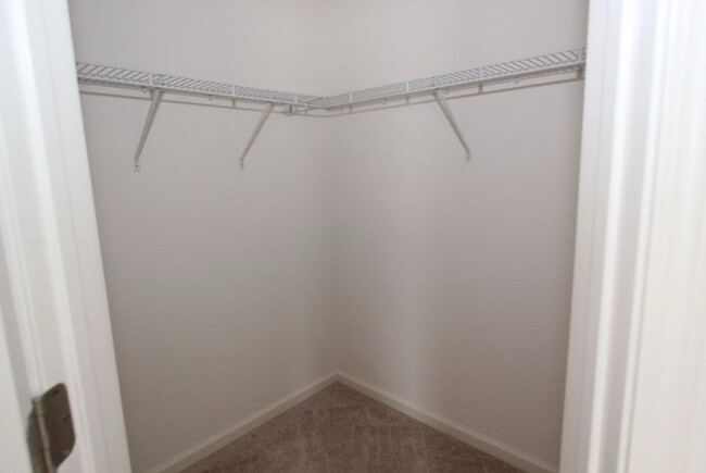 Building Photo - LINDBERG VILLAGE...3 Bedroom 2 Bath House