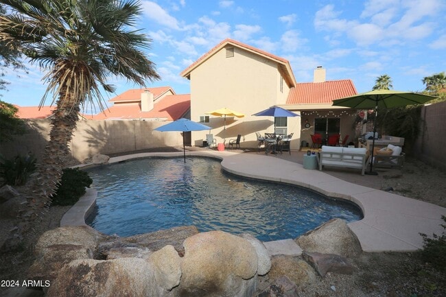 Building Photo - 11271 E Poinsettia Dr