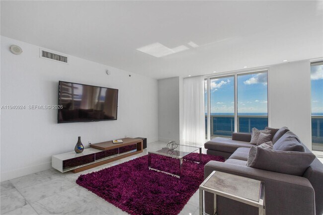 Building Photo - 1800 S Ocean Dr