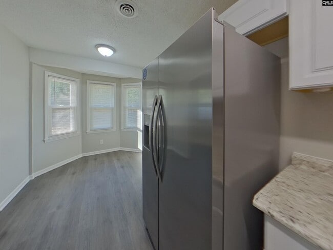 Building Photo - 2308 S Partridge Cir