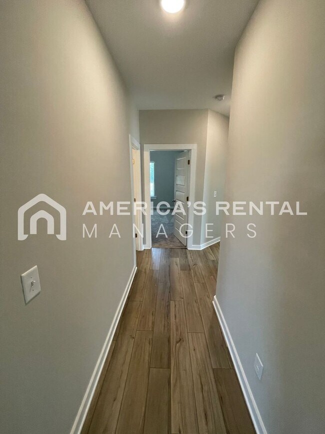 Building Photo - Home for Rent in Eastaboga, AL!! Available...