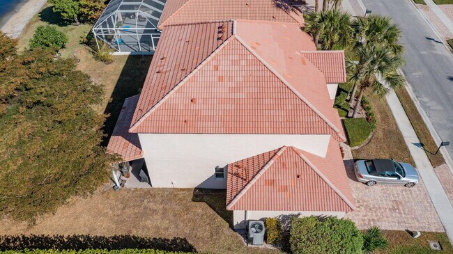 Building Photo - 3887 Hamilton Key