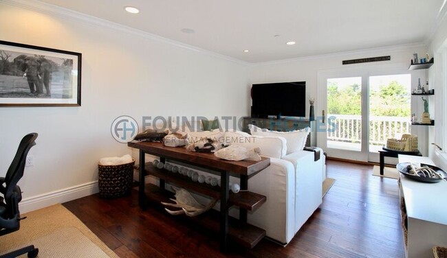 Building Photo - 40 Seafirth Rd