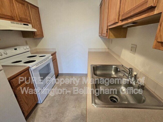 Building Photo - 1252 Nevada St