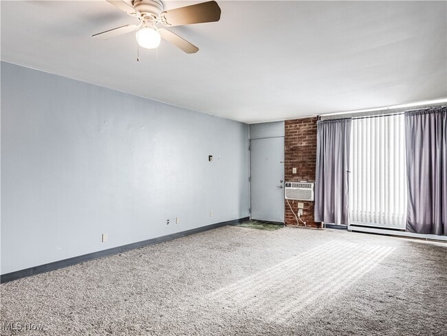 Building Photo - 2331 E Market St