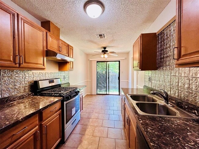 Building Photo - 1709 Morning Quail Dr
