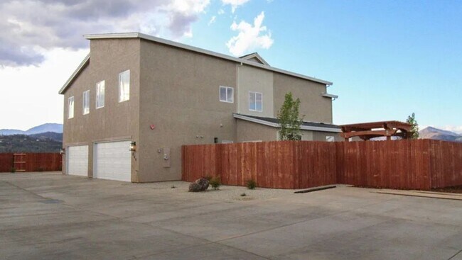 Building Photo - 846 Congaree Ln