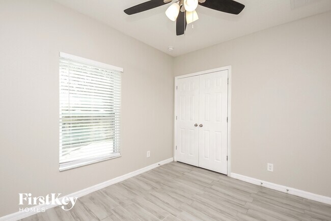 Building Photo - 3740 Briarwood Estates Cir