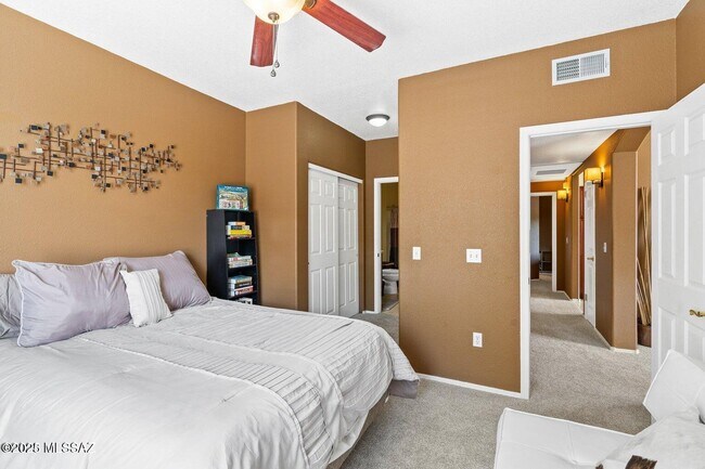Building Photo - 7050 E Sunrise Dr