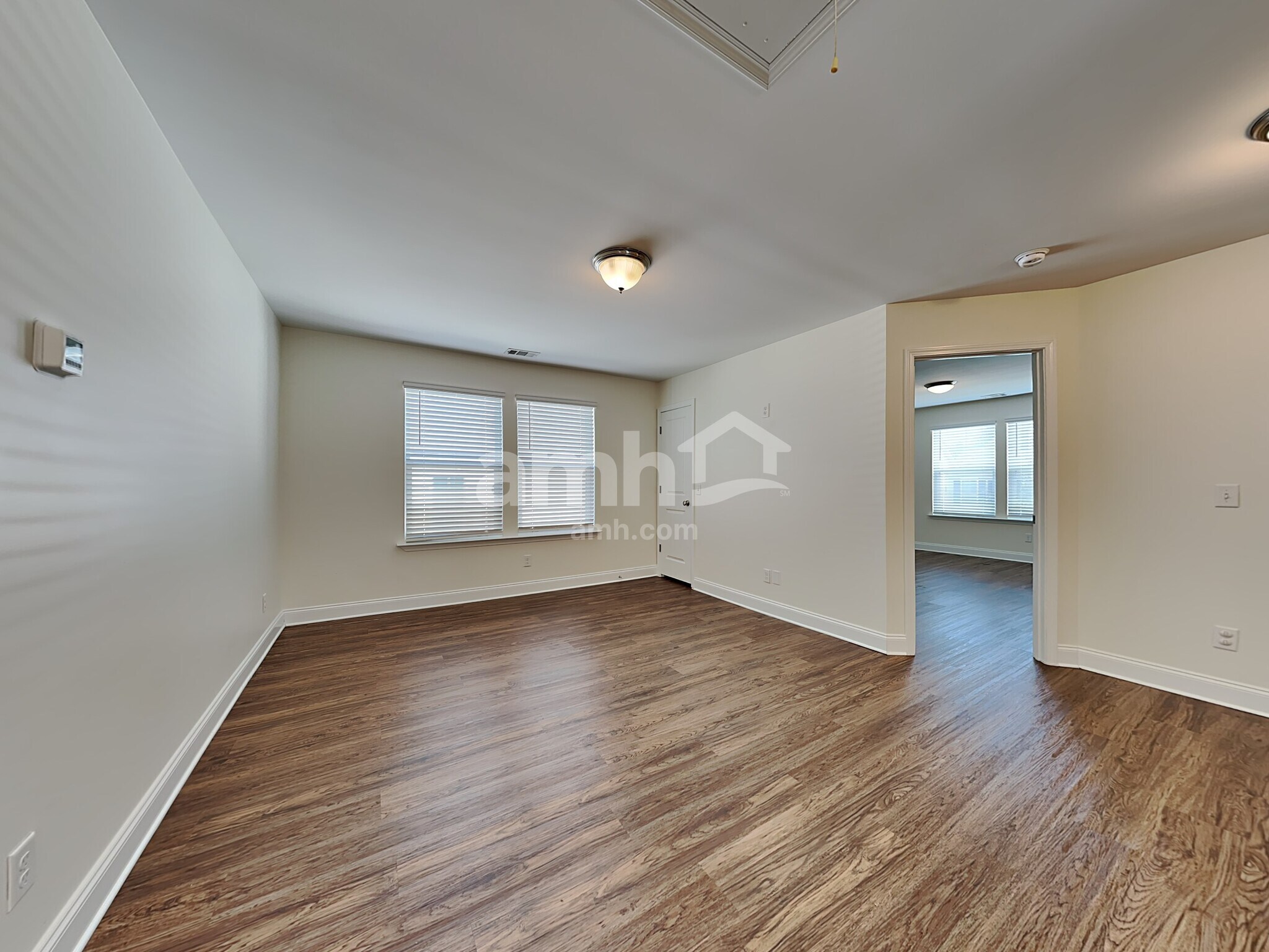 Building Photo - 215 Dogwood Cir