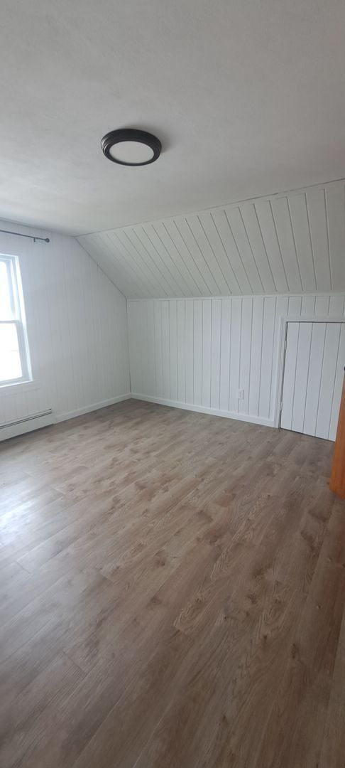 Building Photo - Charming 4-Bedroom Home for Rent in Manche...