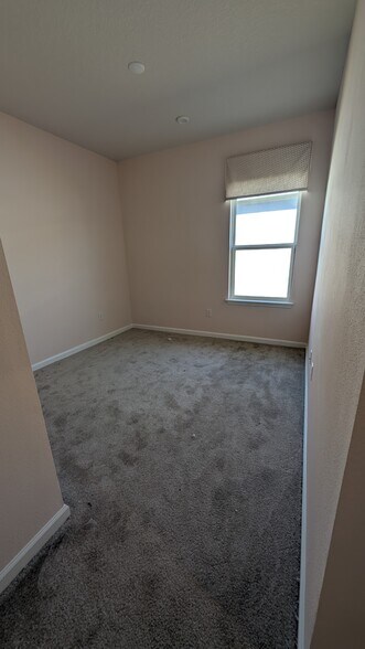 Building Photo - 2467 White Ladyfish Rd