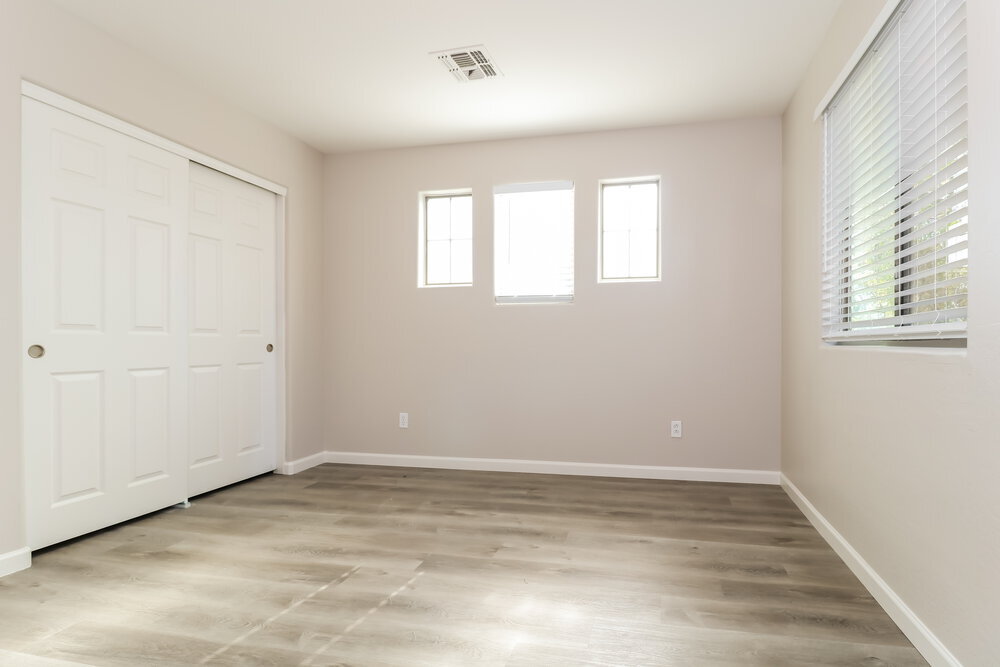 Building Photo - 8216 W Globe Ave