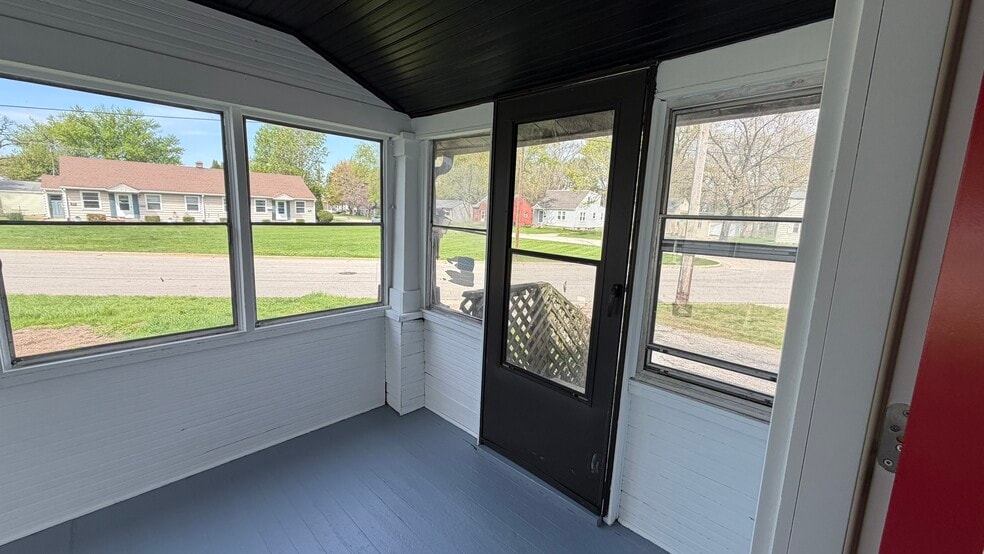 Building Photo - 4815 Lexington Blvd