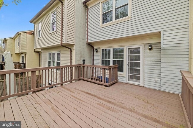 Building Photo - 8640 Dellway Ln