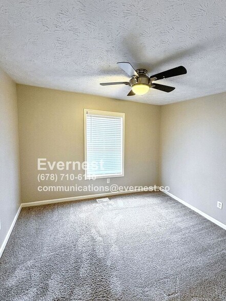 Building Photo - 460 Ward Rd