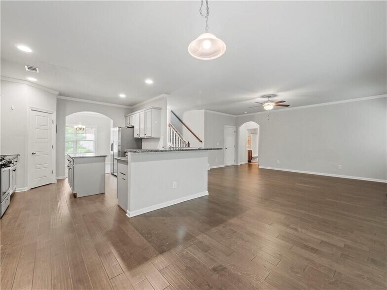 Building Photo - 1180 Grayson Oaks Dr