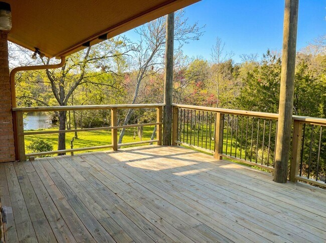 Building Photo - 632 Gap Creek Dr