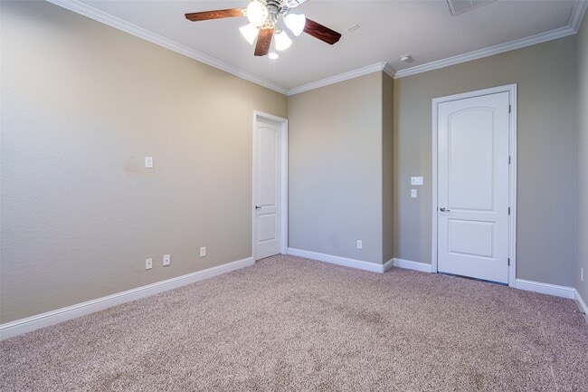 Building Photo - 1518 Birdsall St