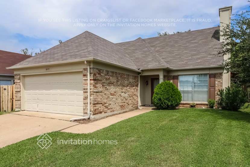 Building Photo - 3805 Waxwing Cir S
