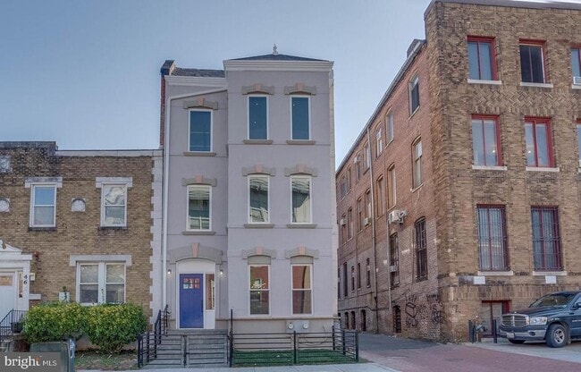 Primary Photo - 50 O St NW