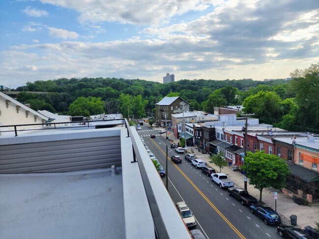 Building Photo - 3712 Midvale Ave