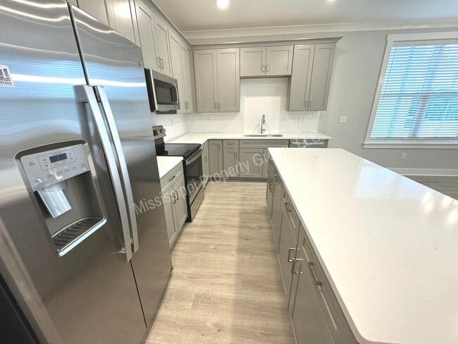 Building Photo - 3BD/3.5BA FOR RENT IN THE RESERVE
